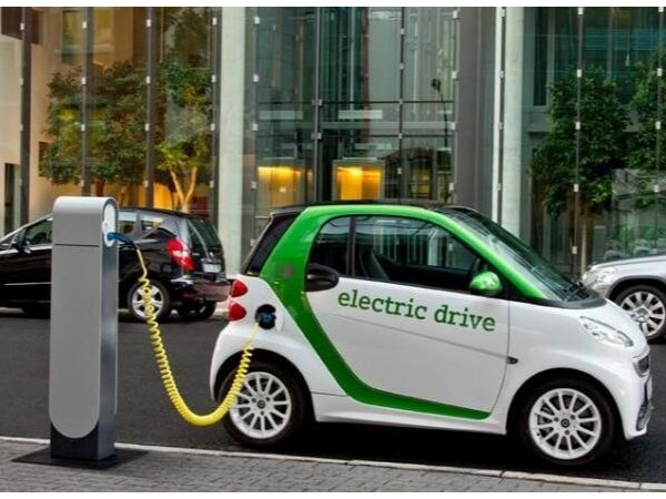 電動(dòng)汽車也要有引擎聲，好在智能鎖有提示音